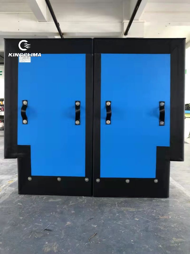 Thermal insulation panels for refrigerated trucks cargo box
