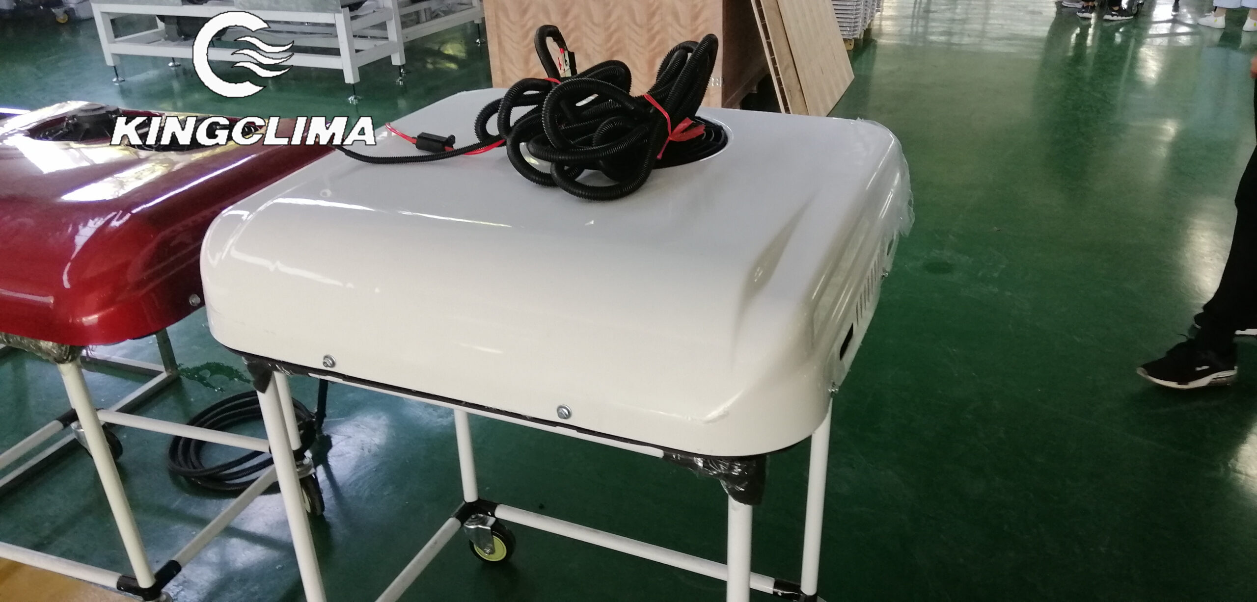 Battery powered air conditioner for trucks 12V