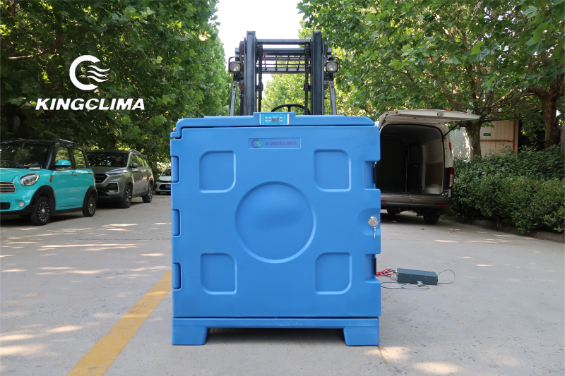 FB058 Blue rotomoulded box