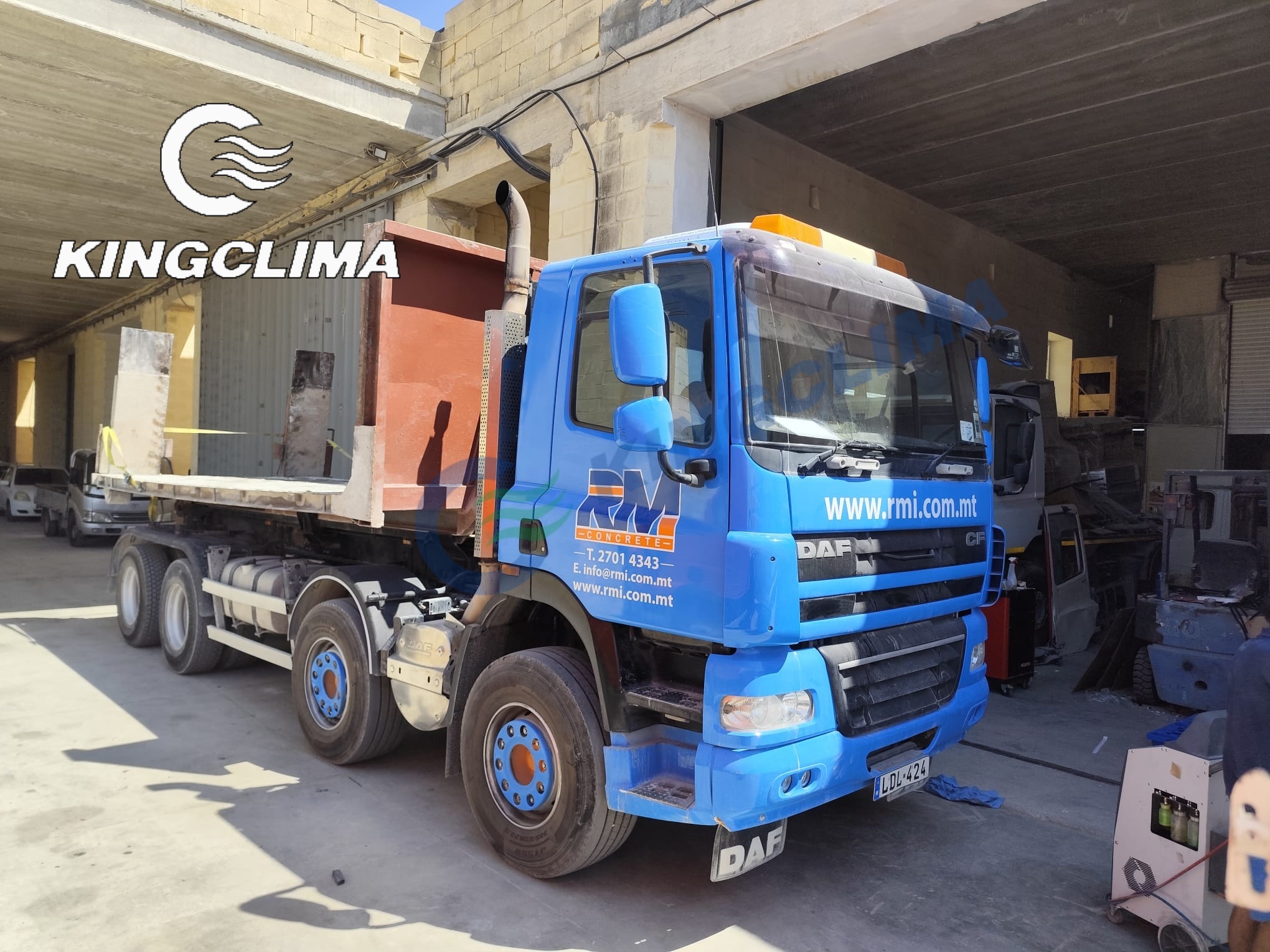 Parking Cooler 12V, 24V Battery-powered Electric Truck, Excavator, Forklift, Bulldozer, Tractor, air Conditioner