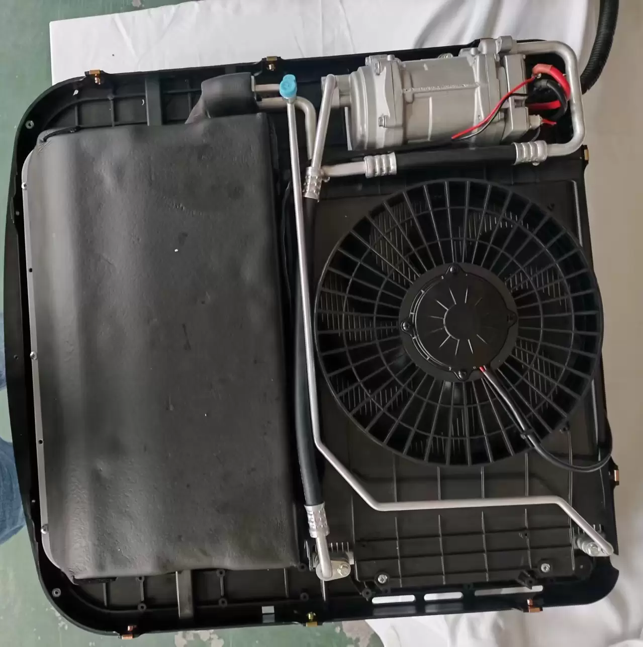 Truck Cabs Parking Air Conditioner Electric Air Conditioner 12v 24v Long Time Warranty Car Sleeper Air Conditioner Parking Coole