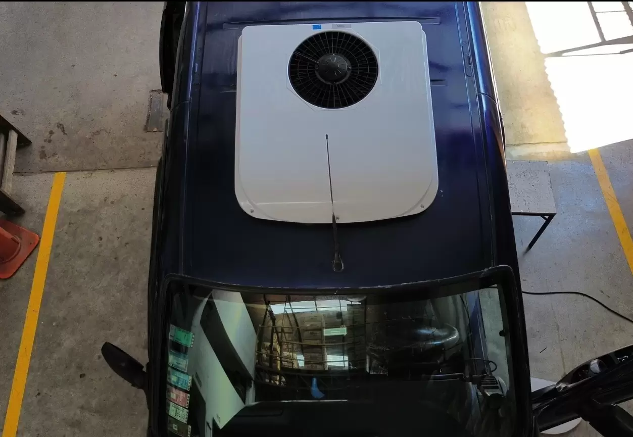New Car Air Conditioning 12V /24V Heater Parking Portable Air Conditioner for Van Car AC Evaporator