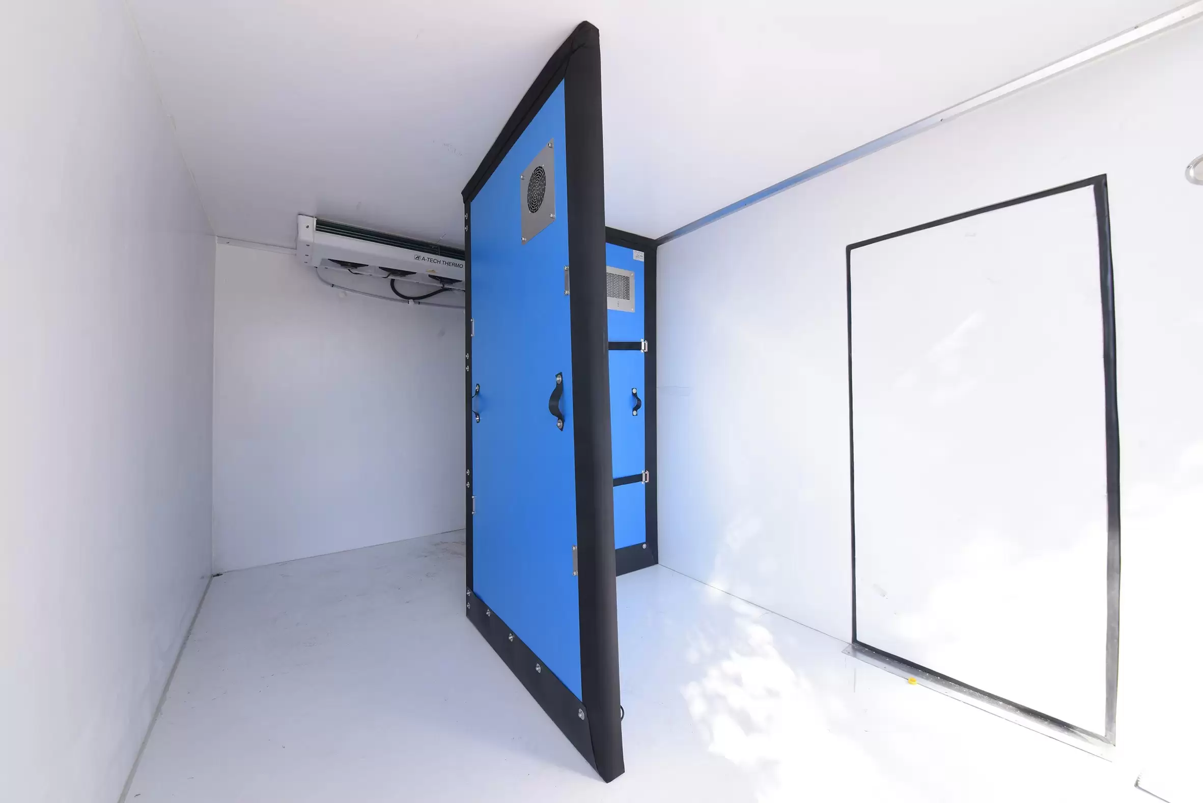 Insulated Panels for Refrigerated Vehicle Body